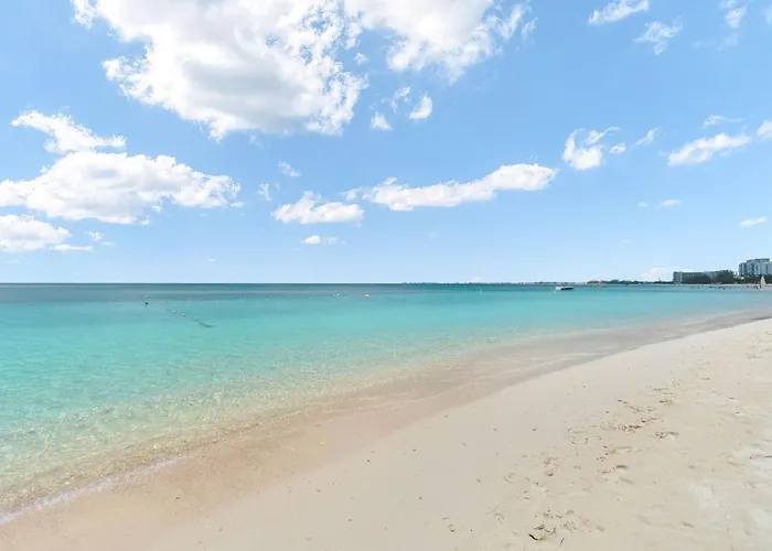 Next To Ritz Carlton, Oceanview 1Br On Seven Mile Beach