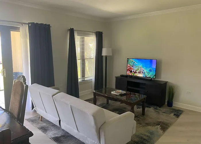 Oceanfront Condo On Seven Mile Beach