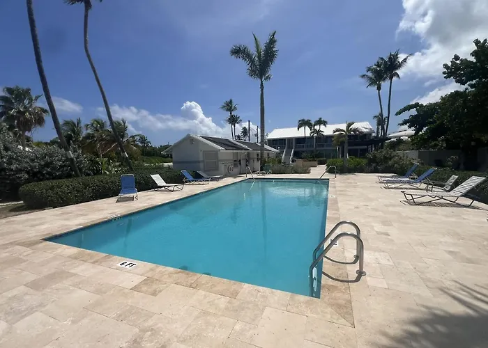 Beach Living At Island Pine Villas Blf