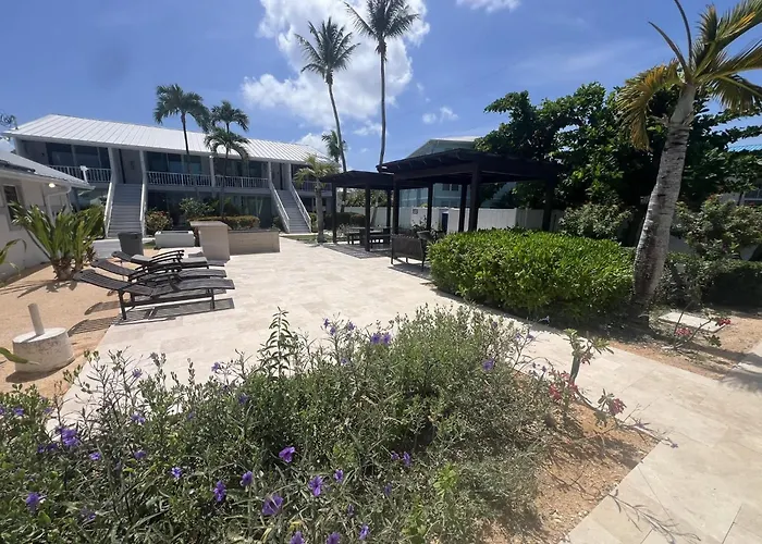 Beach Living At Island Pine Villas Blf